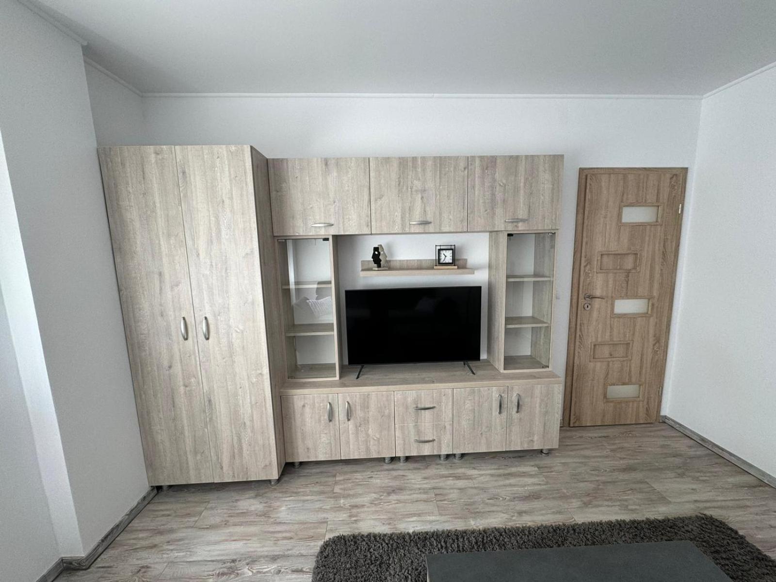 Bingo Apartman Cristuru Secuiesc Екстериор снимка